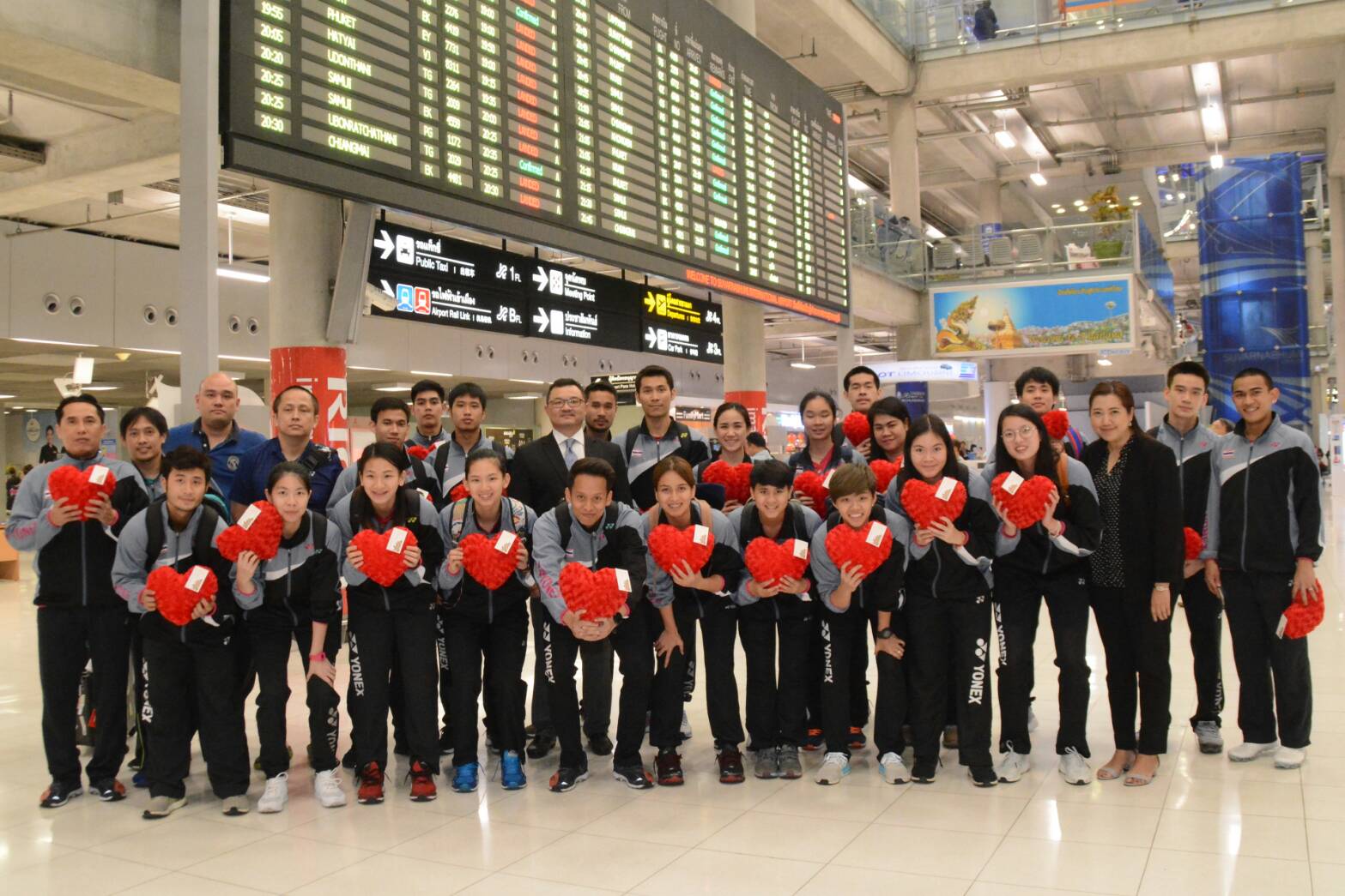 สมาคมแบดฯ ให้การต้อนรับ ทัพนักกีฬาชุดชิงแชมป์เอเชียประเภททีม เดินทางกลับถึงไทย