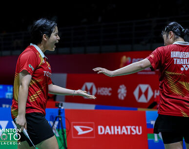 ธารา-น้ำว้า ตบเพื่อนร่วมชาติลิ่วชิงทองแบดมินตัน U17 & U15 จูเนียร์เอเชีย
