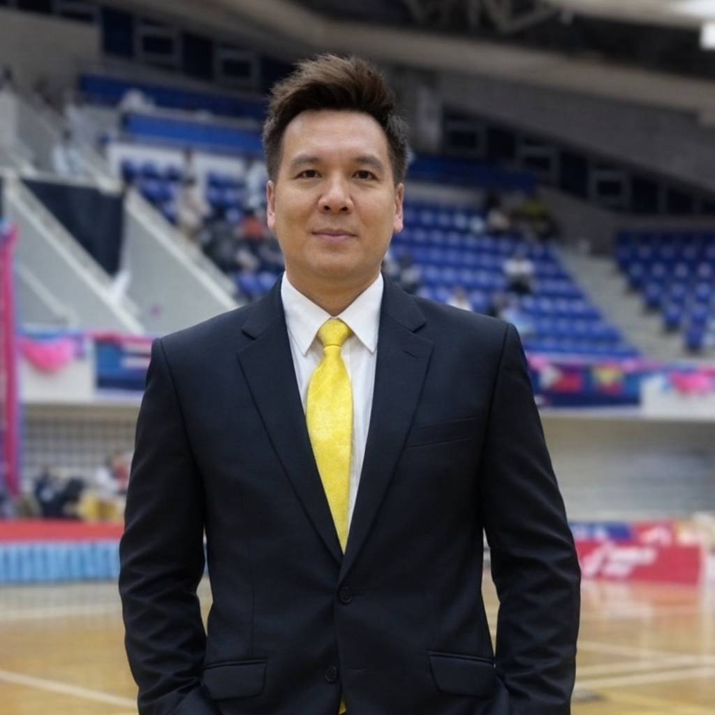 นายอุดมศักดิ์ชื่นครุฑ