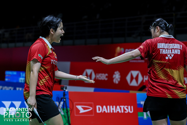 ธารา-น้ำว้า ตบเพื่อนร่วมชาติลิ่วชิงทองแบดมินตัน U17 & U15 จูเนียร์เอเชีย  ธารา-น้ำว้า ตบเพื่อนร่วมชาติลิ่วชิงทองแบดมินตัน U17 & U15 จูเนียร์เอเชีย